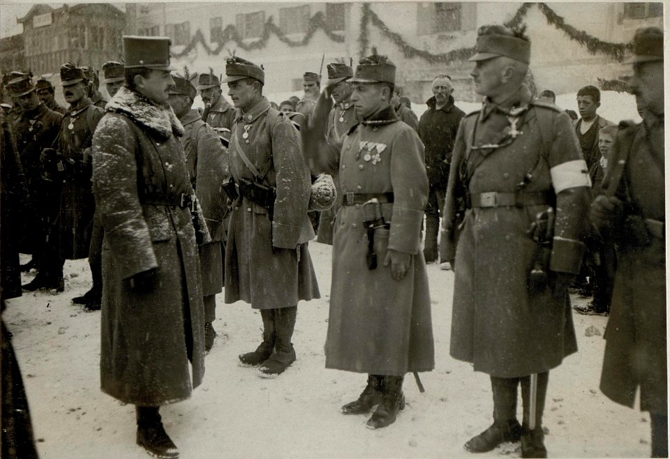 Karl I. besucht die Front im Südtiroler Fleimstal (BildID 15551043)