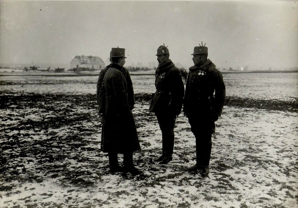 Karl I. besucht die in Altbunzlau und Brandeis stationierten Lothringer Dragoner, 26.3.1917 (BildID 15551456)
