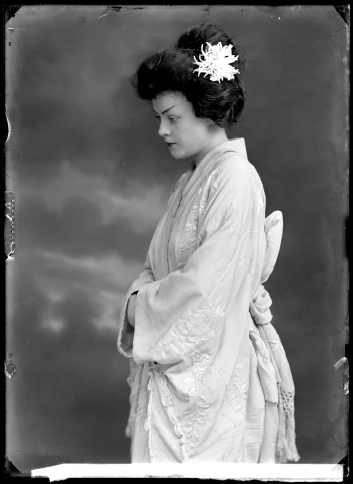 Karin Molander in Det ingen vet at Intima teatern 1911 - SMV - GM047