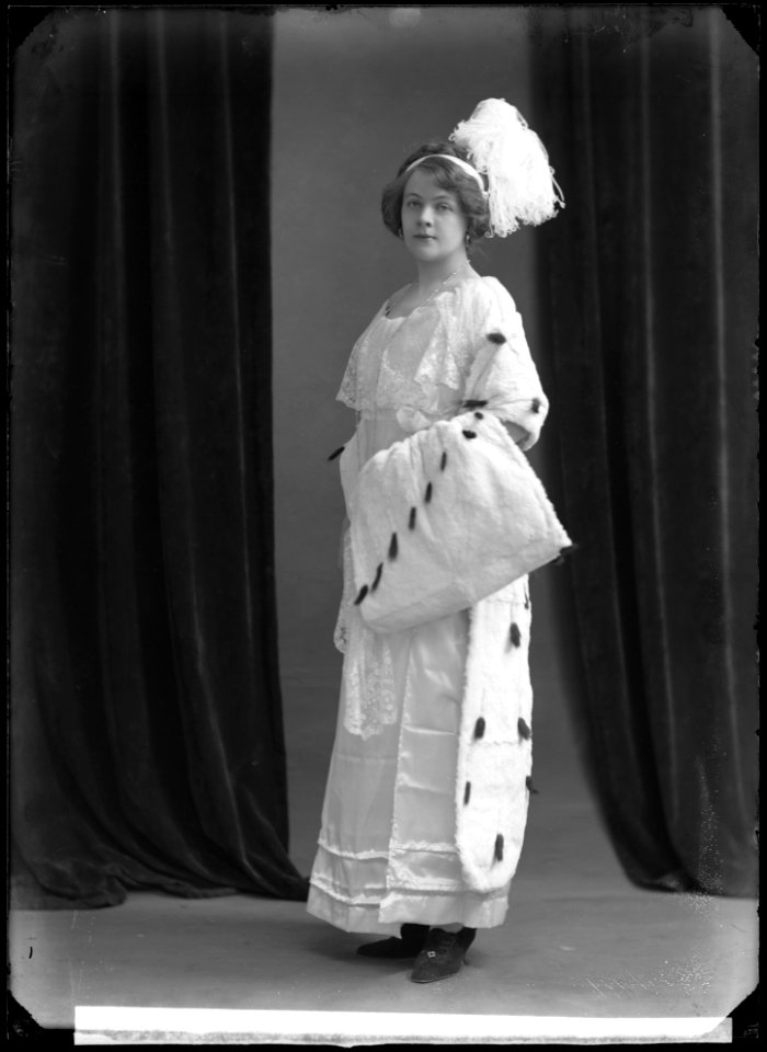 Karin Molander in Fannys första stycke at Intima teatern 1912 - SMV - NM051