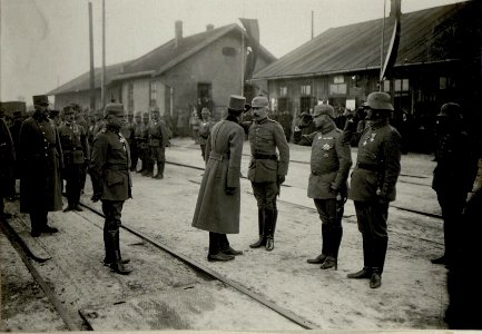 Karl I. besucht die kaiserlich deutsche Südarmee in Chodoriw, 3.5.1917 (BildID 15552618)