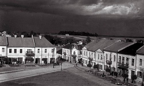 Jędrzejów. Rynek, pierzeja północno-wschodnia, 1941