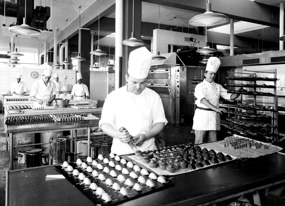 Kastrup Airport CPH, Copenhagen. Flight kitchen 1950s, 1960s (6)