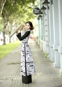 Young fashion beauty girl