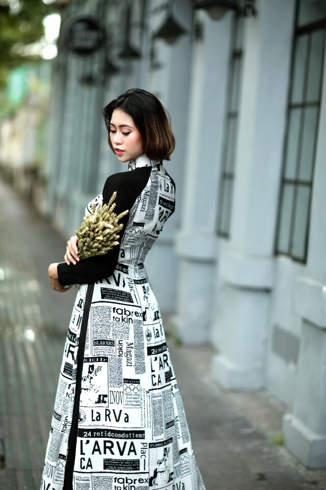 Young fashion beauty girl