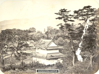 KITLV - 83049 - Garden with temples at the castle at Odawara in Japan - before 1880