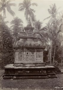 KITLV 40547 - Kassian Céphas - Tjandi Pawon - Around 1910