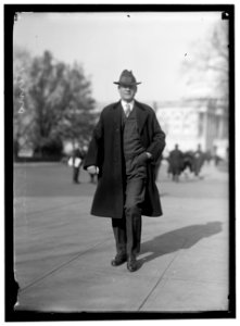 KEARNS, CHARLES CYRUS. REP. FROM OHIO, 1915- LCCN2016866859