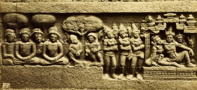 KITLV 40106 - Kassian Céphas - Relief of the hidden base of Borobudur - 1890-1891