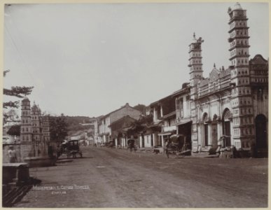 KITLV - 7530 - Lambert & Co., G.R. - Singapore - Mosque and Chinese temples in Singapore - circa 1900 photo