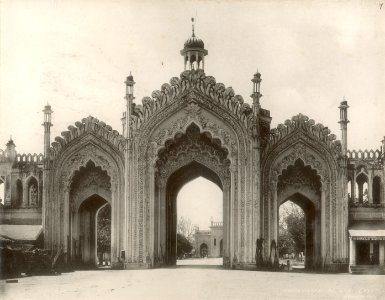 KITLV 377952 - Clifton and Co. - Gateway at the Hooseinabad Bazaar at Lucknow in India - Around 1890 photo