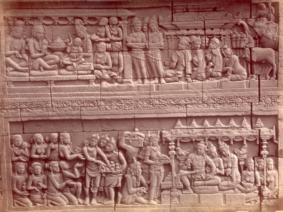 KITLV 90022 - Isidore van Kinsbergen - Reliefs on the Borobudur near Magelang - Around 1900