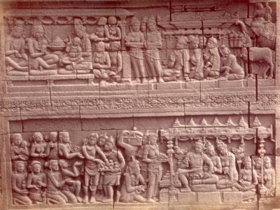 KITLV 90022 - Isidore van Kinsbergen - Reliefs on the Borobudur near Magelang - Around 1900
