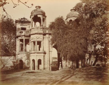 KITLV 91963 - Unknown - Gateway to the Sikandar Bagh in Lucknow in India - Around 1860