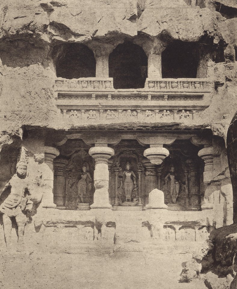 KITLV 88188 - Unknown - Temple in a cave at Elura in British India - 1897