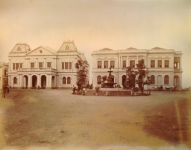 KITLV - 89905 - Post office, Exchange building and square in Singapore - before 1880