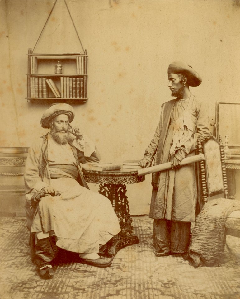 KITLV 87160 - Johnson and Henderson - Bene Israel teachers of the Free Church of Scotland's Mission School and the Jewish English School in Bombay, British India - 1856