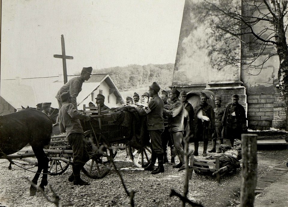 Krankenabschub. Aufgenommen am 5.v.1916. NIZNIOW. (BildID 15537318)