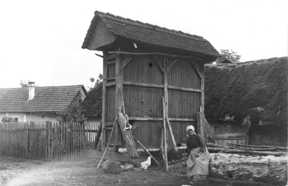 Koruznjak, Mostec pri Brežicah št. 11, pri Tomšetu