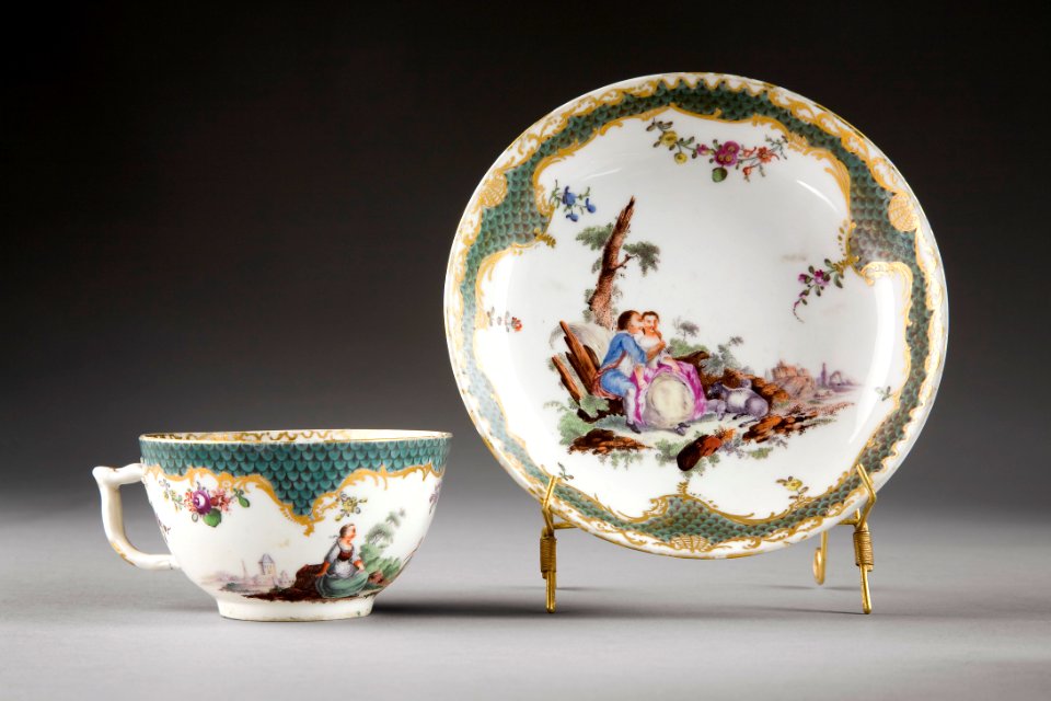 Kopp med fat. Furstenberg. Tyskland - Hallwylska museet - 87064
