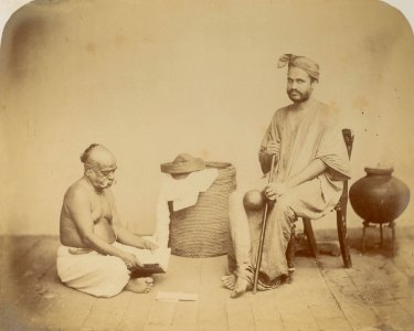 KITLV 87164 - William Johnson - Vishnu Bhiku (left) and a follower at Bombay, British India - Before 1860