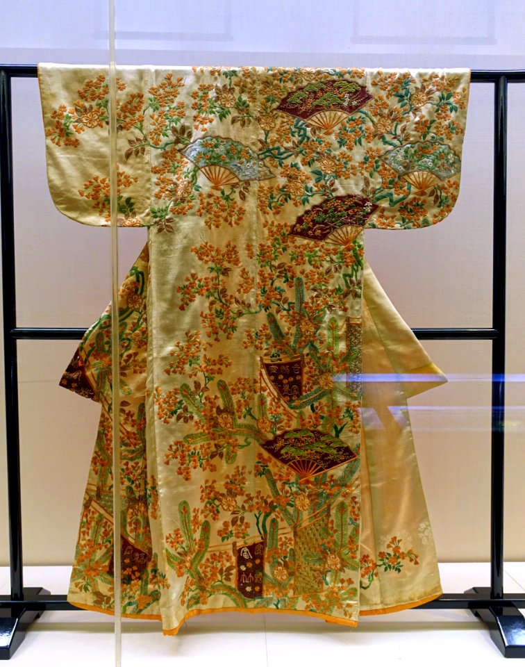 Kosode with design of young pines, cherries, and curtains, Edo period, 1700s AD, embroidery on satin - Tokyo National Museum - Tokyo, Japan - DSC09596