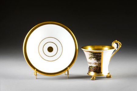 Kopp med fat. Motiv Stockholmsvy - Hallwylska museet - 87144
