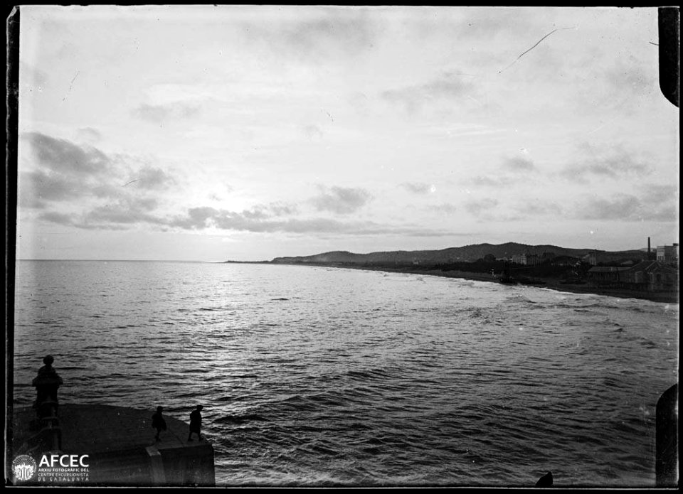La mar Mediterrània des d'Aiguadolç a Sitges (AFCEC MORELLO A 7667)