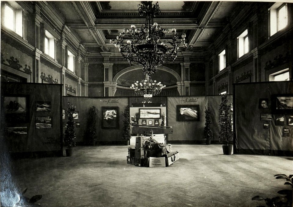 Kriegsphotoschau Bozen, Ausstellungssaal (Bürgersaal.) (BildID 15419401)