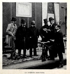 La comisión ejecutiva, Exposición Nacional de Industrias Modernas, de Franzen, Blanco y Negro, 06-11-1897
