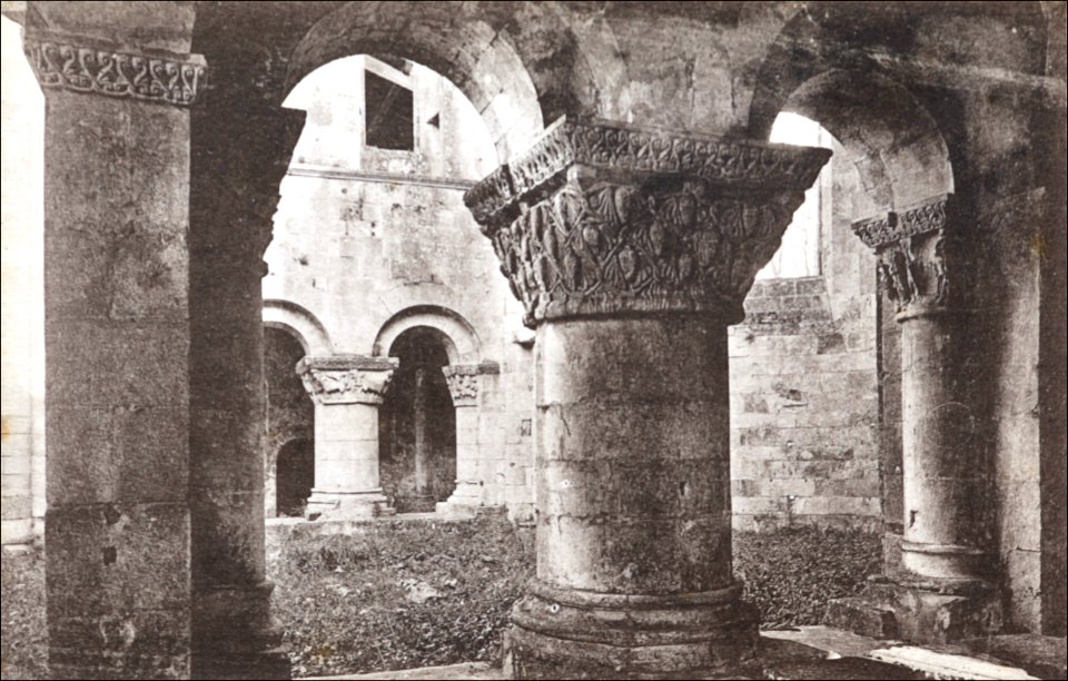 La Sauve - Abbaye - chapiteaux 10