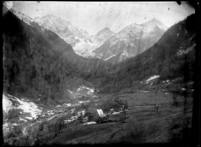 La muntanya d'Artiga de Lin amb el seu refugi (AFCEC SOLER D 1910)