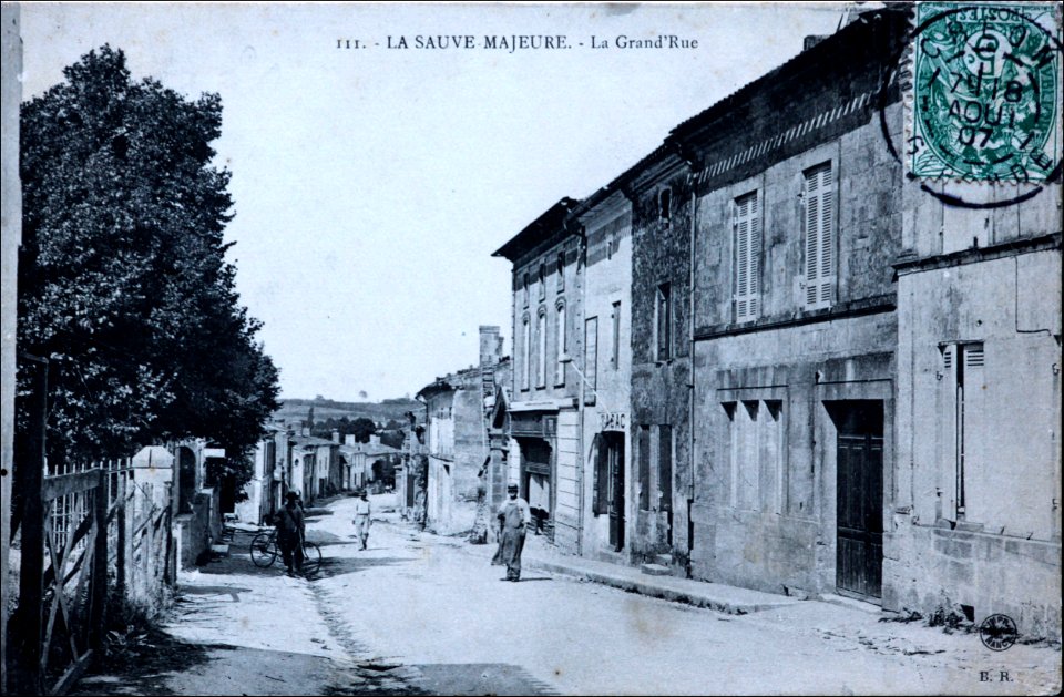 La Sauve-Majeure - grande rue 3