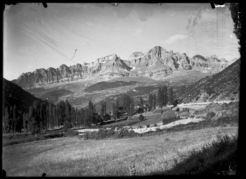 La serra de la Partacua des de Hoz de Jaca
