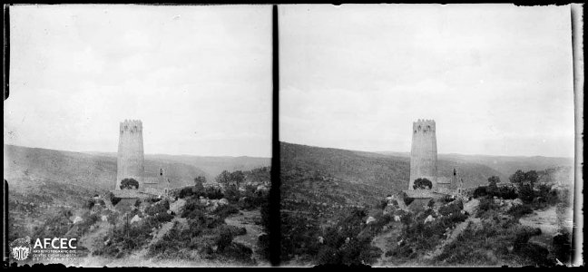 La torre i el poble de Vallferosa des dels afores (AFCEC TORRAS B 11360)