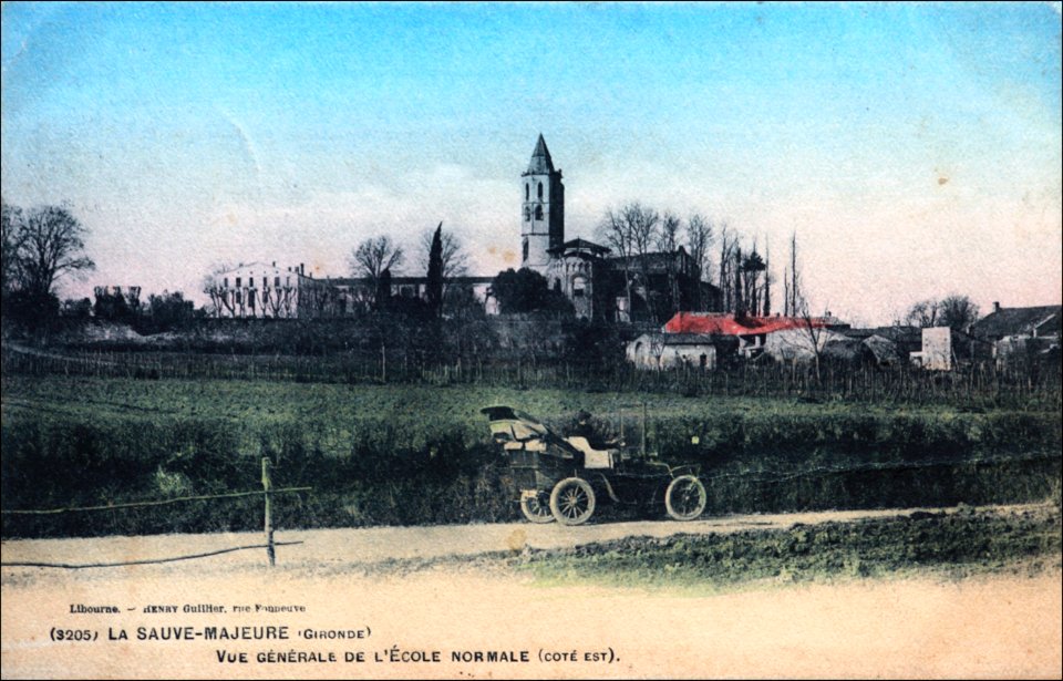 La Sauve - Abbaye vue générale 3