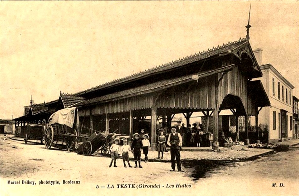 La Teste-de-Buch - Halles