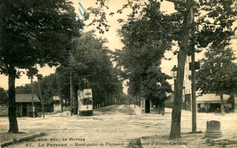 Le Perreux.Rond-point de Plaisance.Boulevard d'Alsace-Lorraine