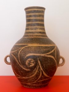 Long-necked jar Majiayao Guimet MA5865