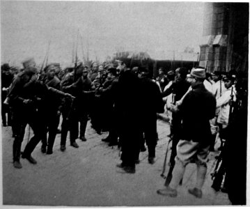 M 128 10 équipement à la française distrib fusil