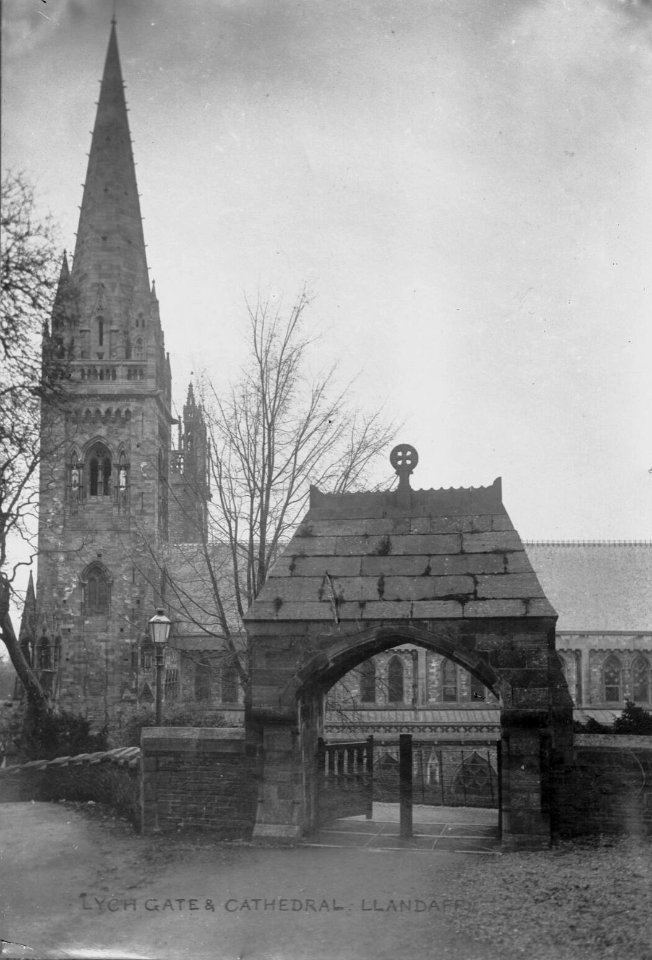 Lych Gate & Cathedral, Llandaff (4641423)
