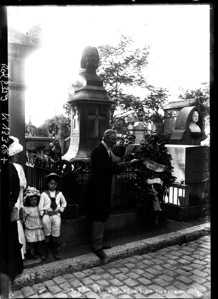 Léon Maillard au 58e anniversaire de la mort de Balzac (Btv1b6910866n f1)