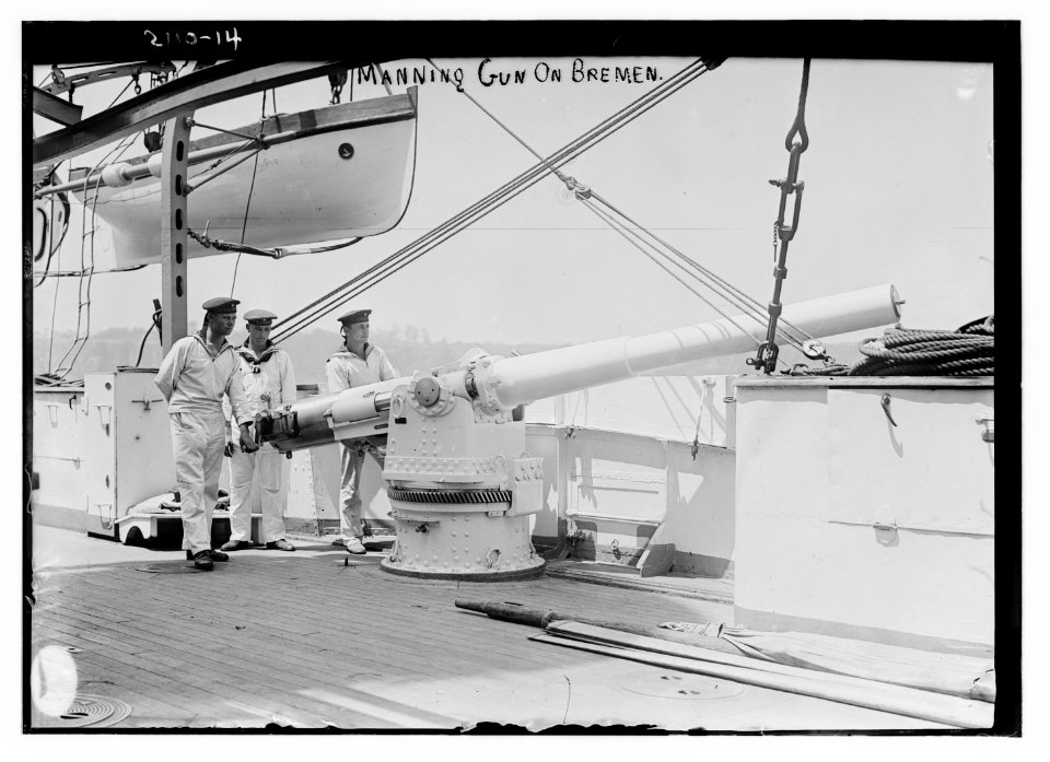 Manning gun on Bremen LCCN2014688804