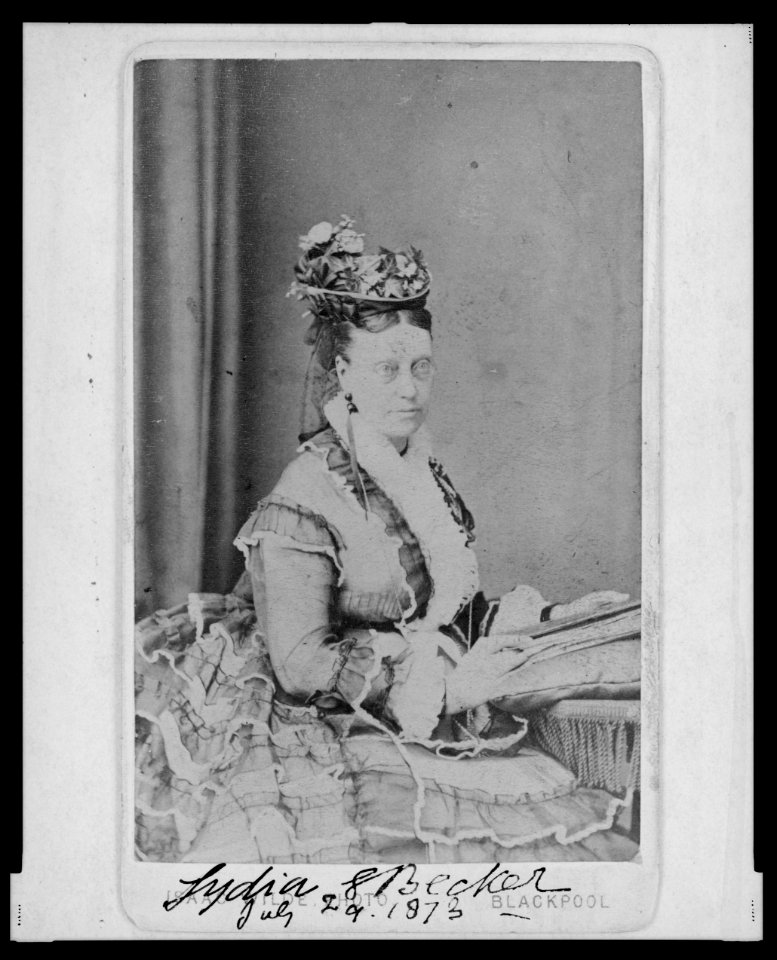 Lydia E. Becker, three-quarter length portrait, seated facing right) - Isaac Wilde, Photo., Blackpool LCCN2005696328