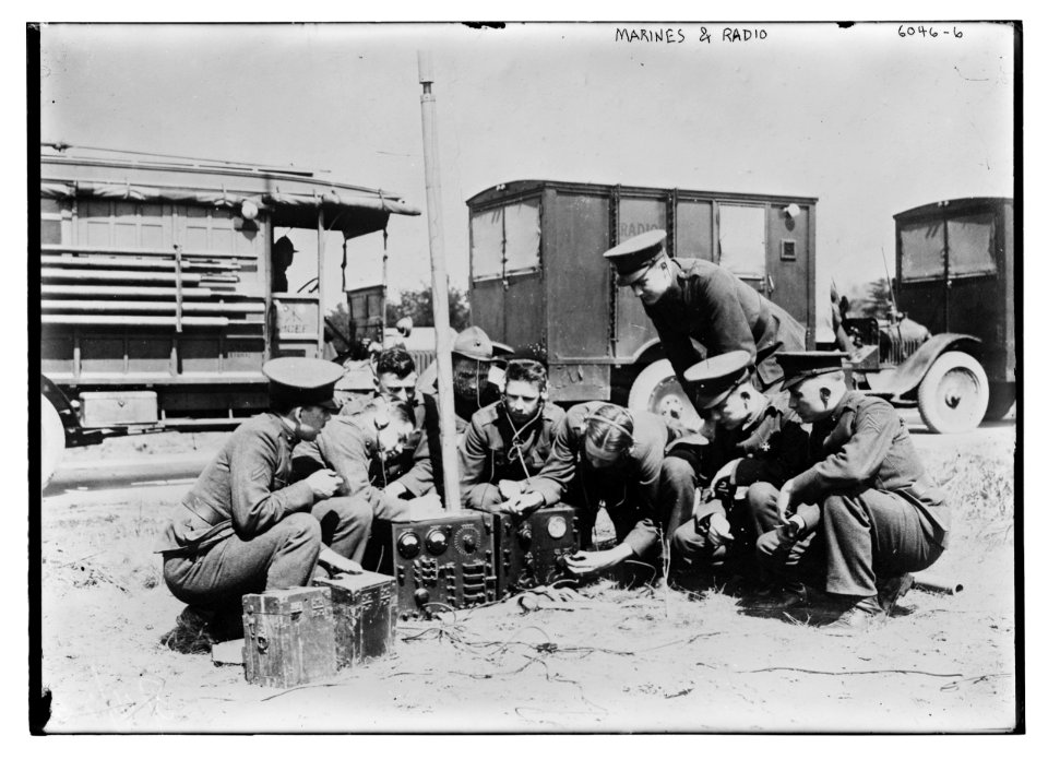 Marines and radio LCCN2014716431