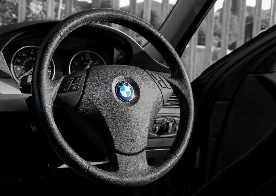 Dashboard car steering