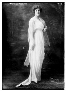 Marjorie A. Vreeland) Mrs. G.E. Von Gal LCCN2014698425