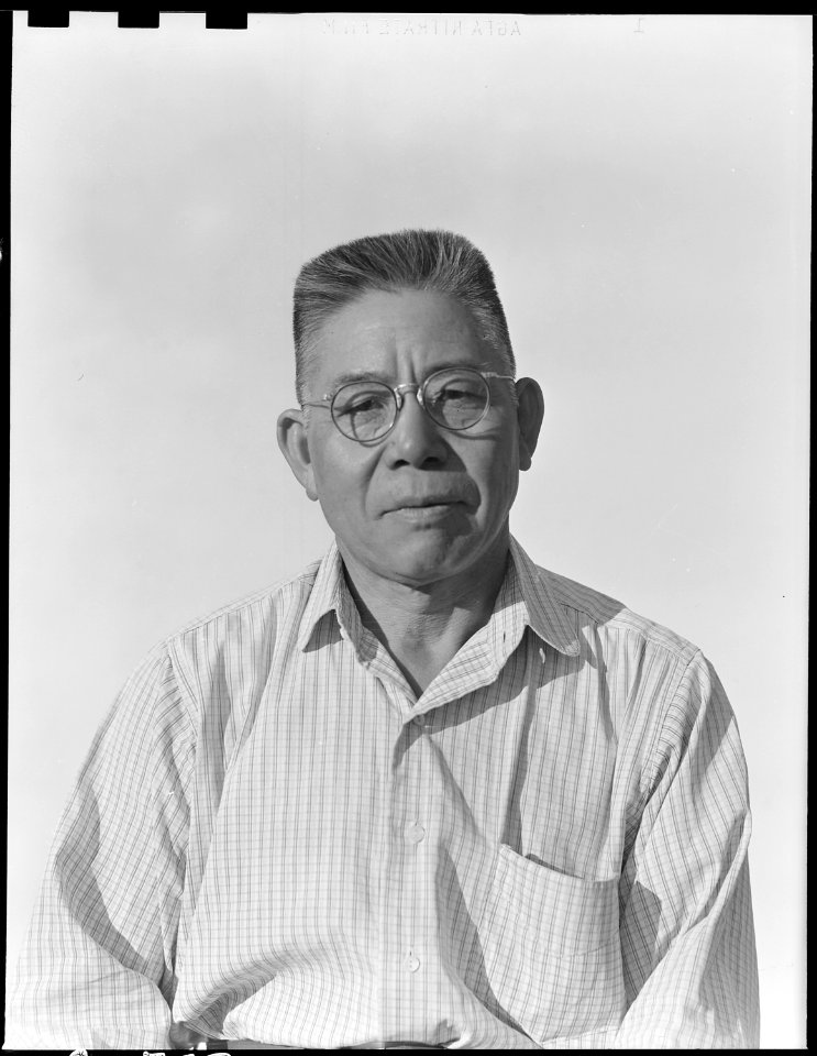 Manzanar Relocation Center, Manzanar, California. Ted Akahoshi, chairman of the Block Leader Counci . . . - NARA - 538006