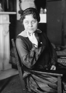 Marie Sundelius seated portrait (cropped) photo