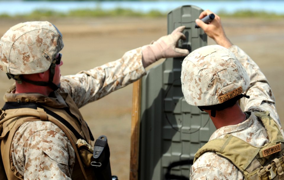 Marine Corps Security Gun Qualification DVIDS286474